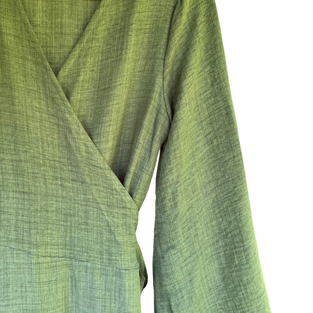 Robe en lin vert olive