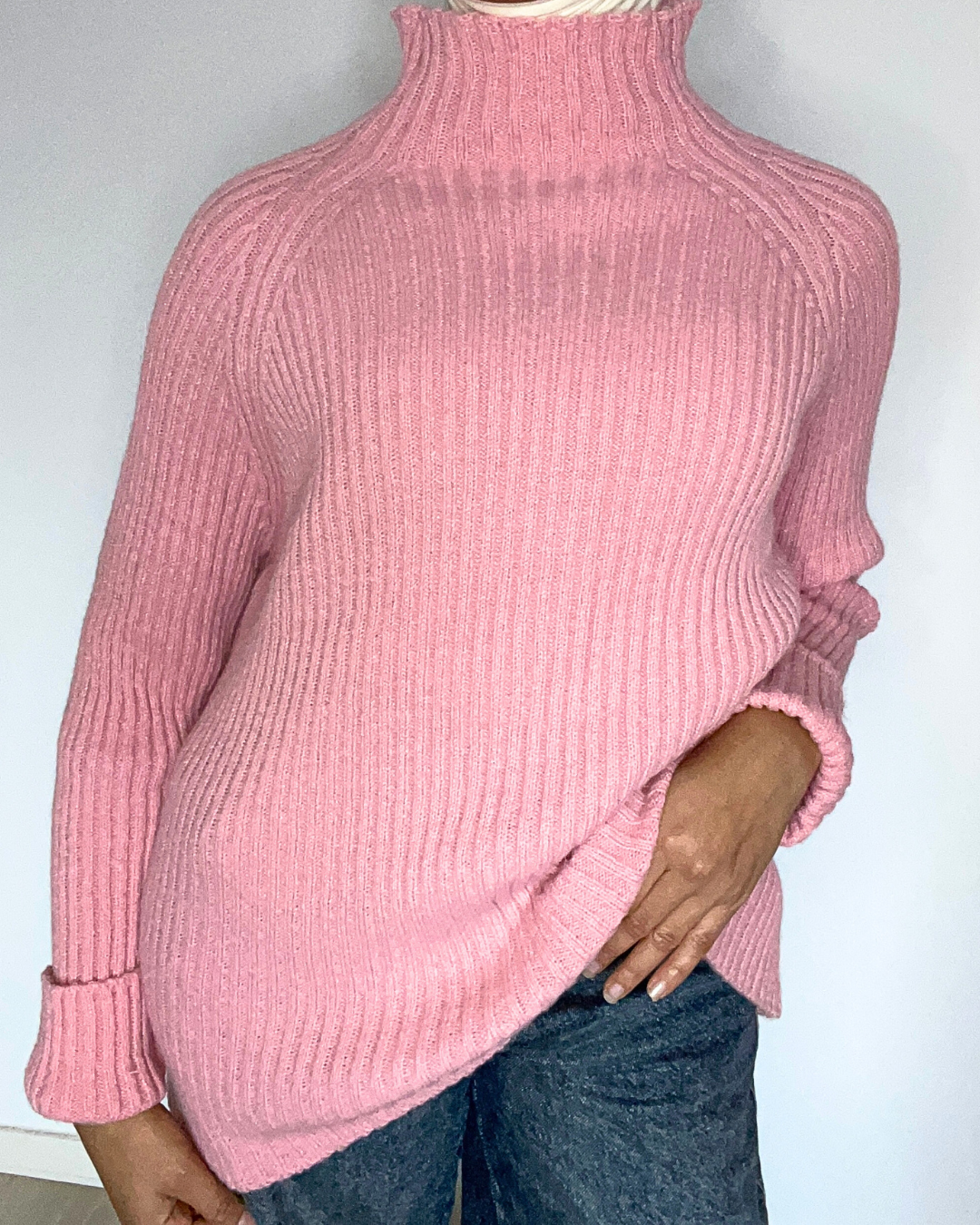 Pull Col Roulé Moderne – Taupe