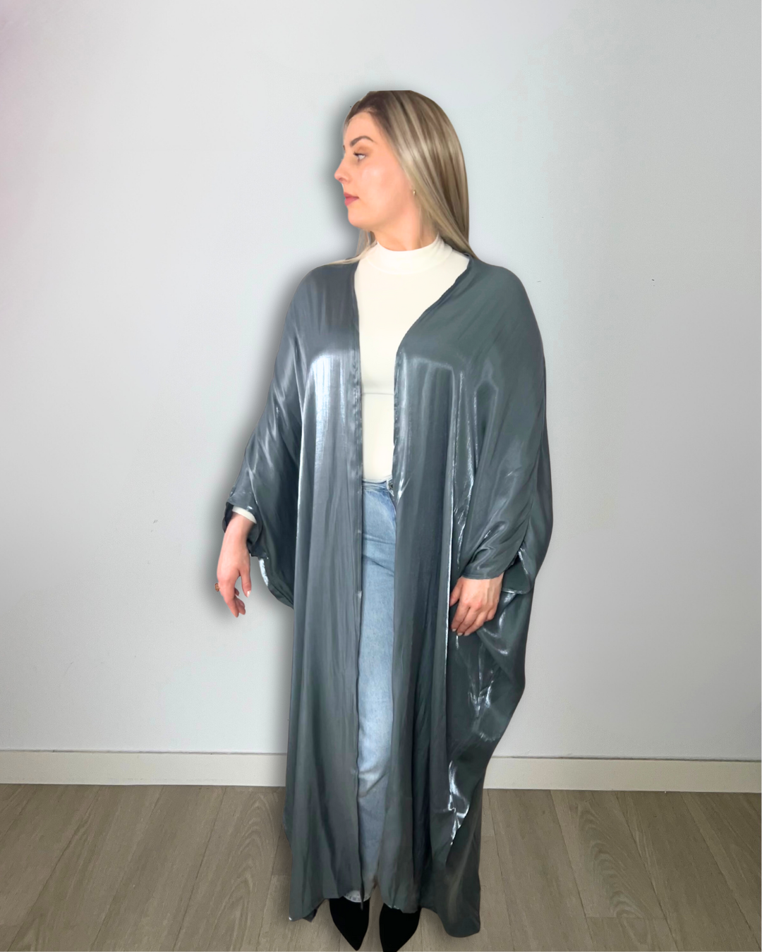 Kimono long satiné gris bleuté